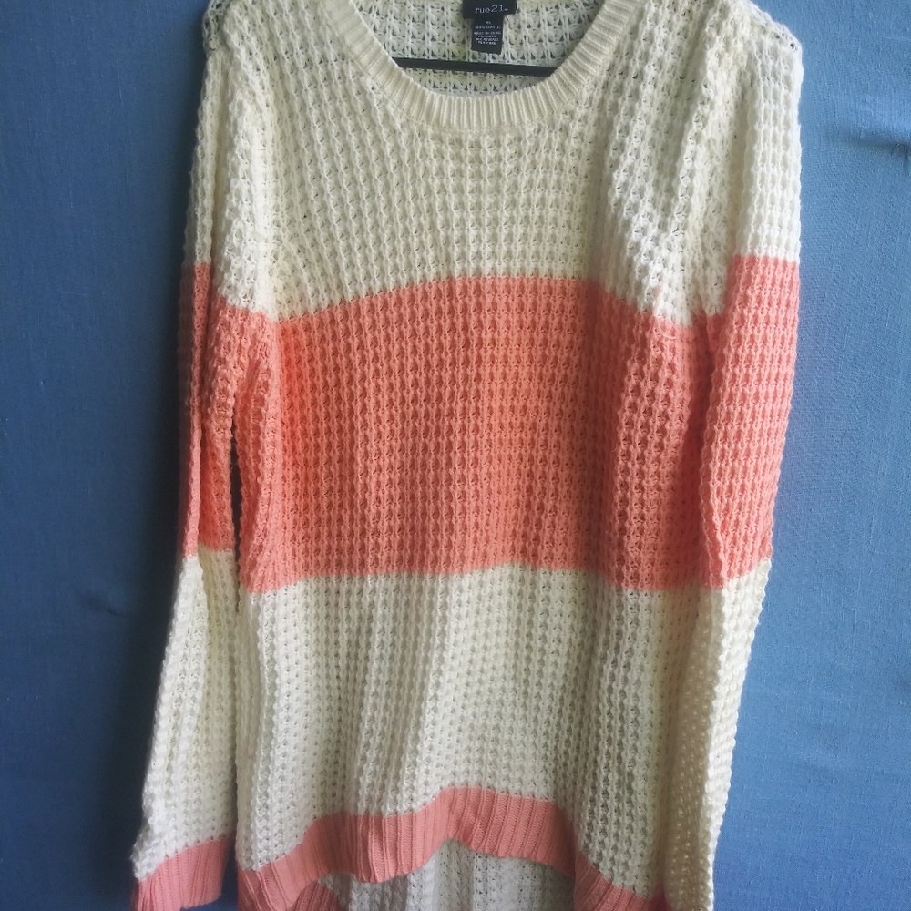 Rue21 Women's Size XL Ivory/Peach Striped Sweater